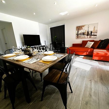 Paradigm Court, Modern 2-Bedroom Apartment F2, อ็อกซ์ฟอร์ด ภายนอก รูปภาพ